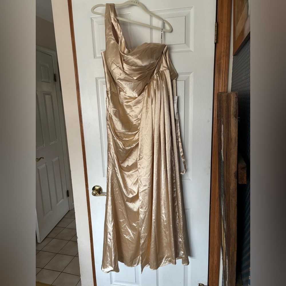 Elegant Cream Evening Gown